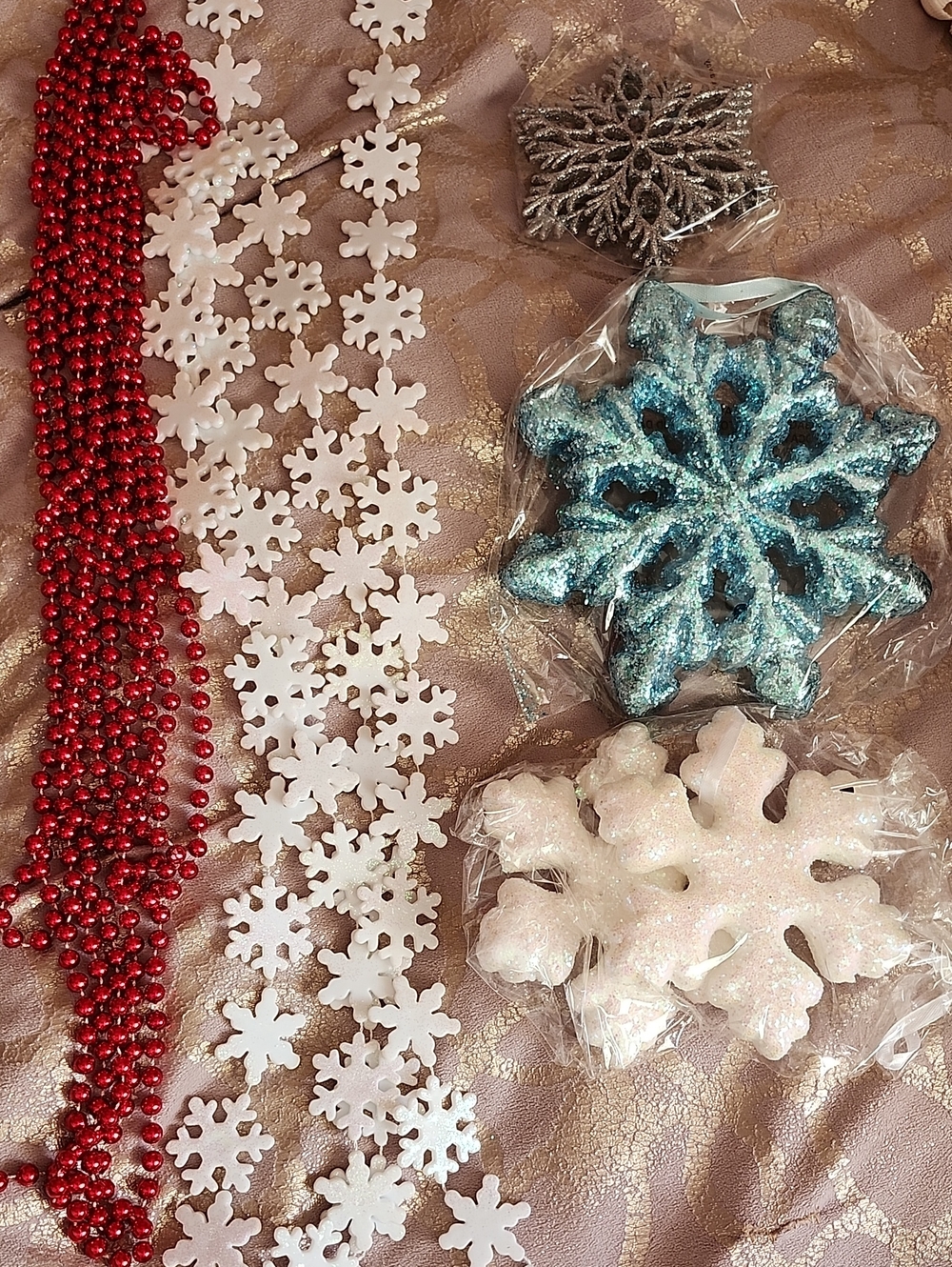 4/$20 Festive Blue and White Snowflake Ornaments & 2 Long Garlands